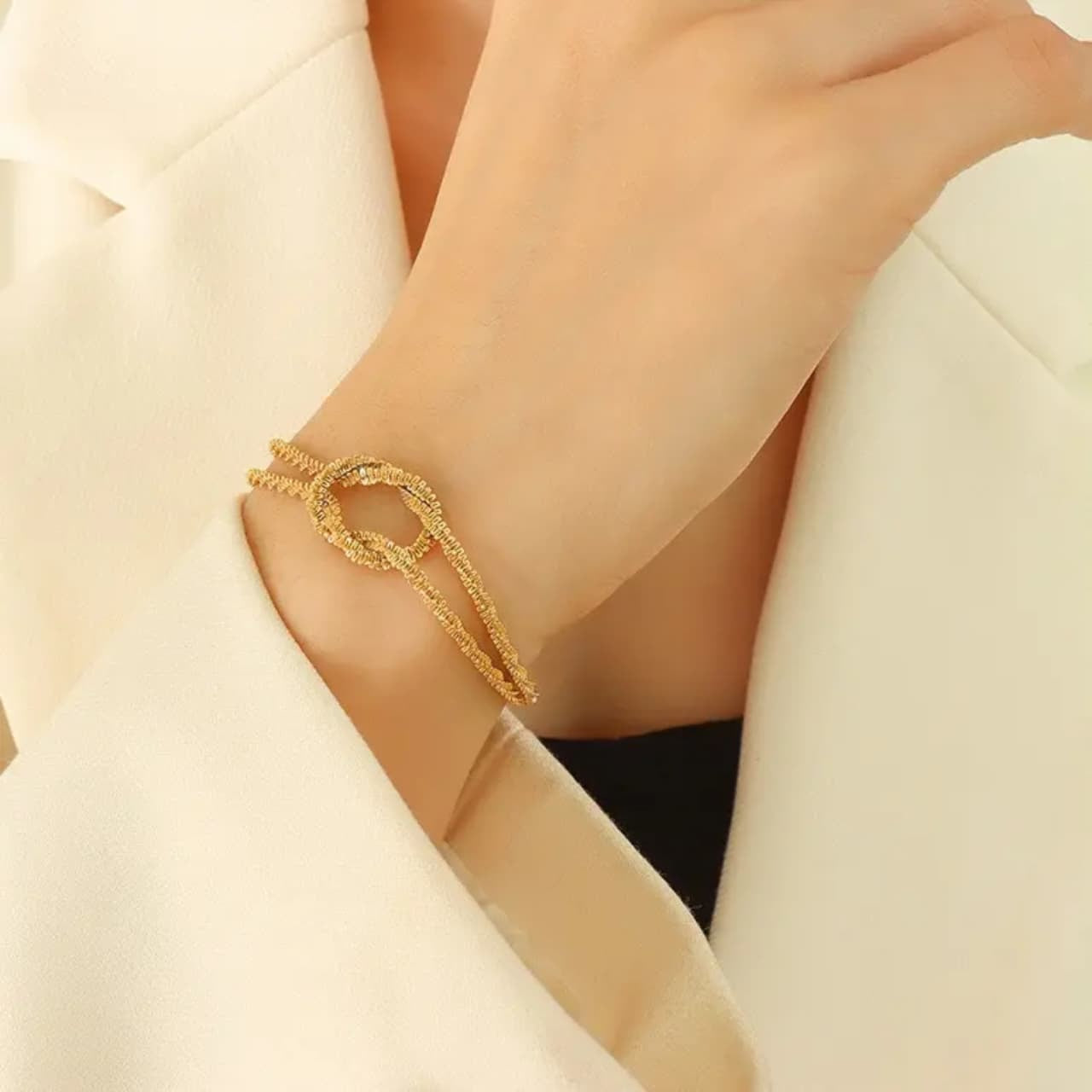 Bracelet Twisted Knot
