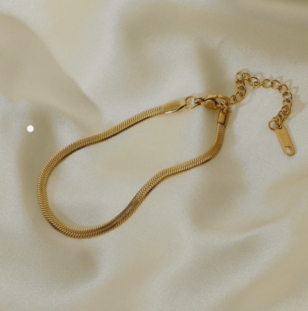 Snake Chain bracelet (Anti Tarnish)