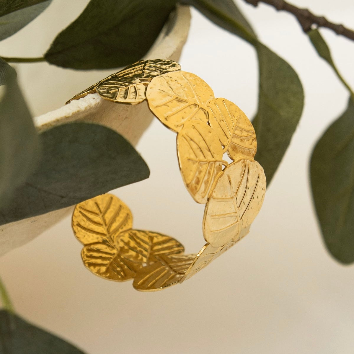Leaf Handcuff (Anti Tarnish)