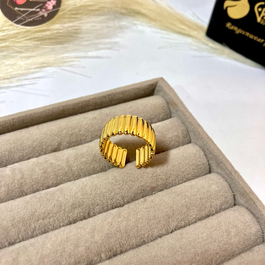 Cluster Ring