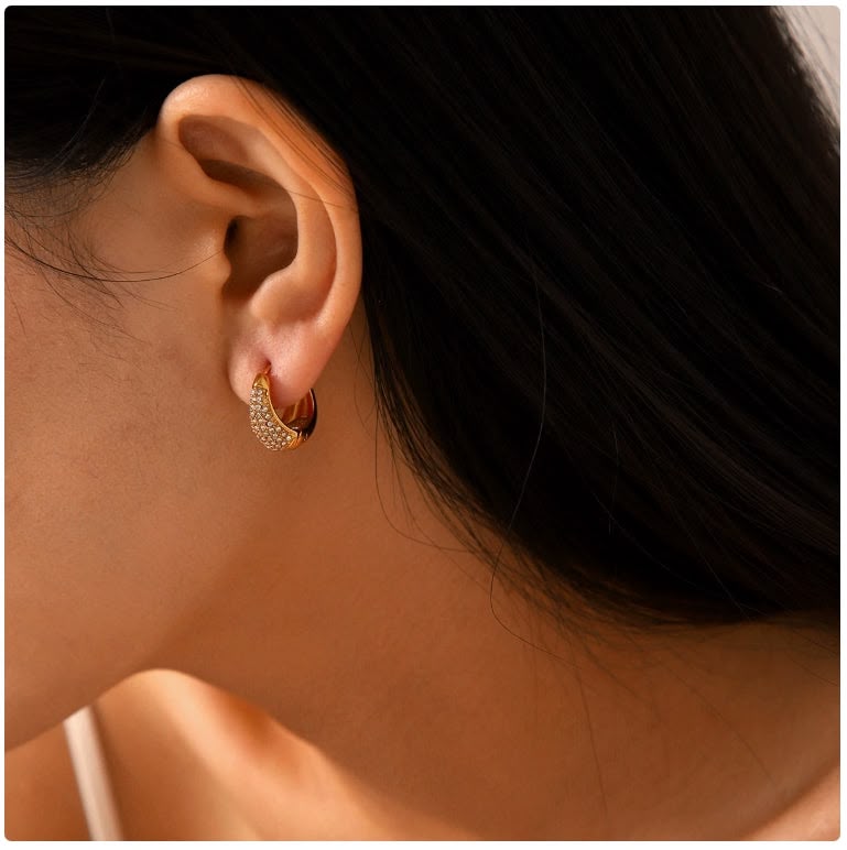 Majesty Round Earrings