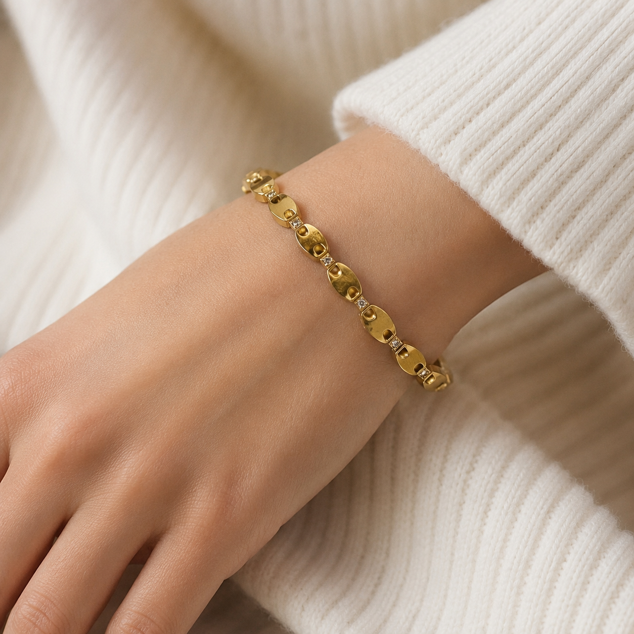 Link Diamond Handcuff