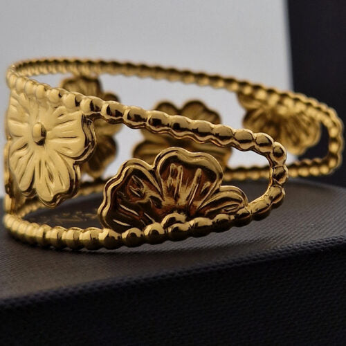 Fleur HalfCut Handcuff