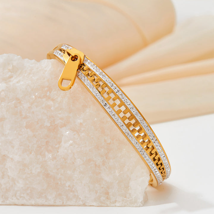 Cita Zipper Cuff