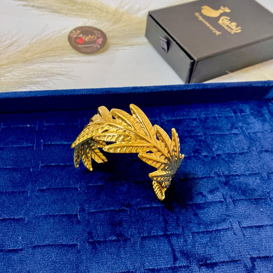 Leaf 🍂 Handcuff (Anti Tarnish)