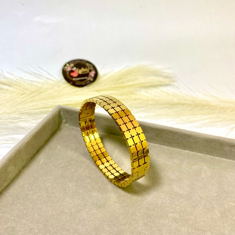 Golden Grid Handcuff