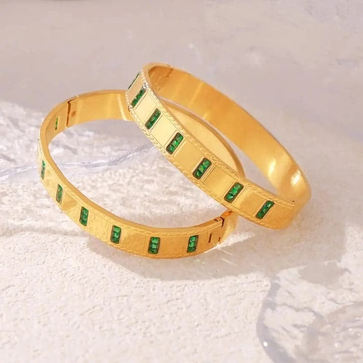Colnal Zircon Handcuff (Anti Tarnish)