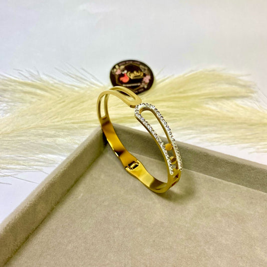 Crystal Handcuff