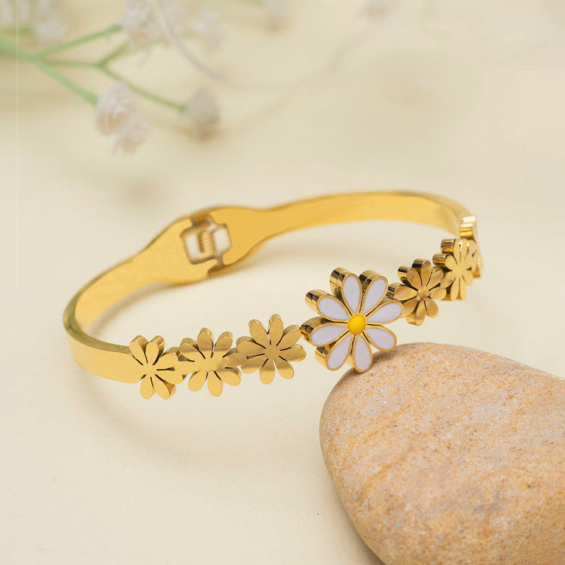 Clover Handcuff