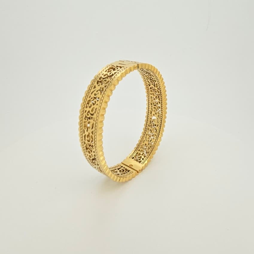 A+ Gold Filigree Handcuff