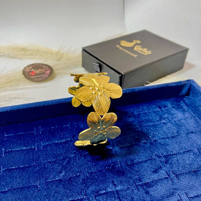 Floral Handcuff (Anti Tarnish)