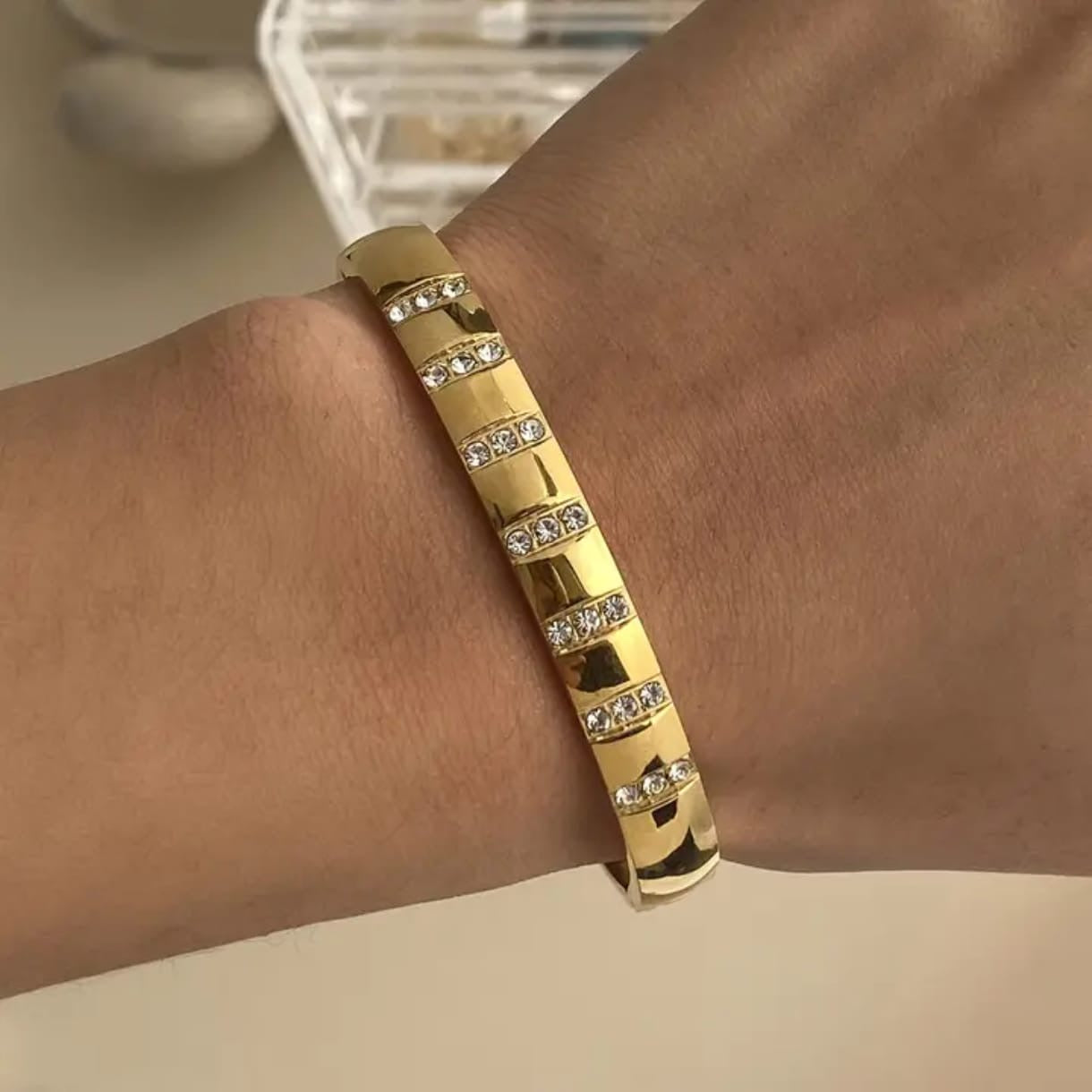 Brand Zircon Handcuff (Anti Tarnish)