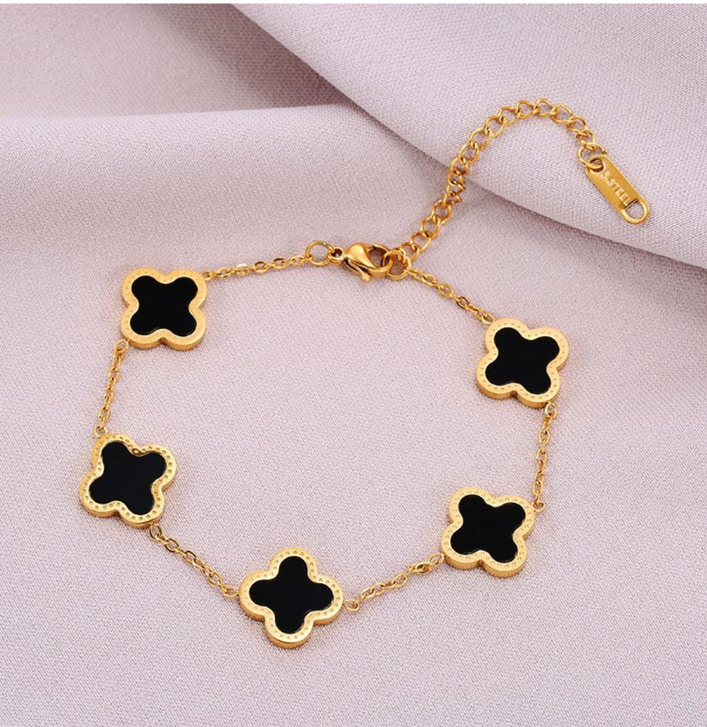 Clover Bracelet (Anti Tarnish)