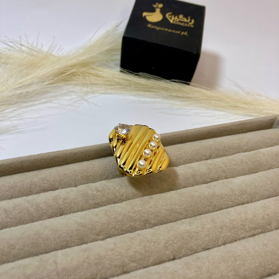 Diamond Pearl Chunky Ring