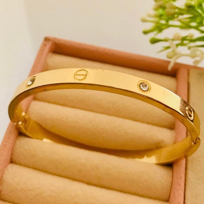 Cartier Handcuff with Original Stamps (Anti Tarnish)