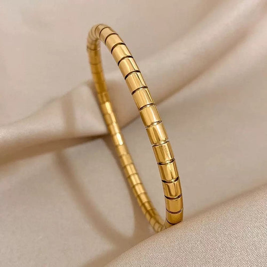 Bamboo Handcuff