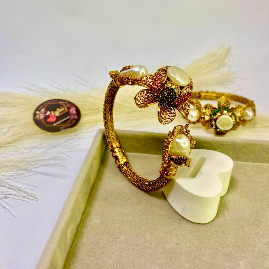 Mystic Bazaar Turkish Handcuff