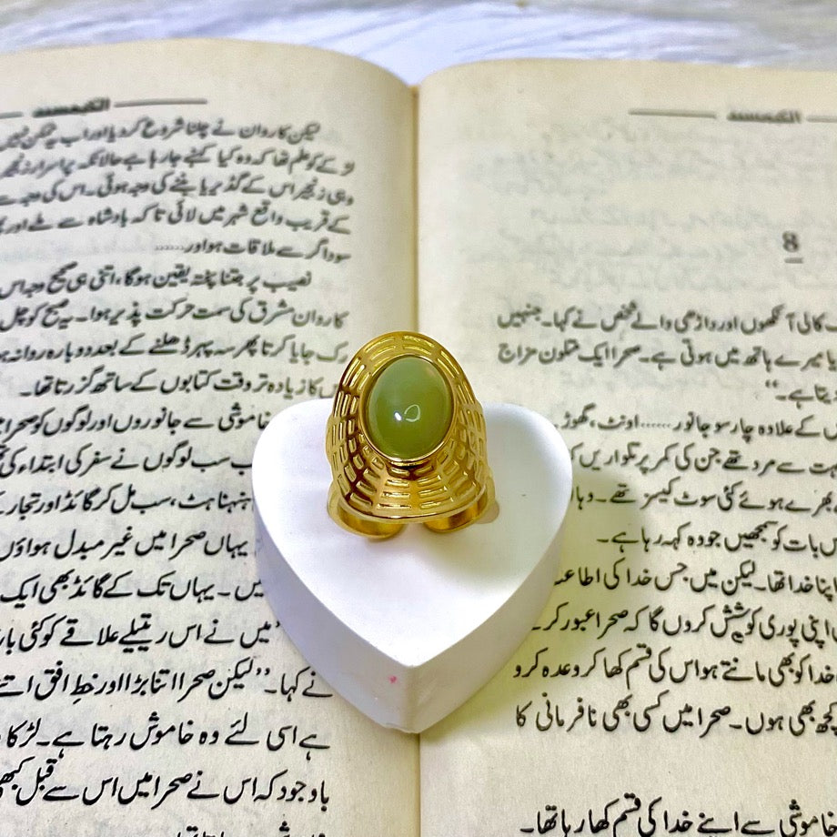 Bulky champagne Ring