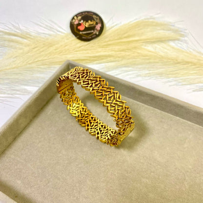 Floral Handcuff (Anti Tarnish)