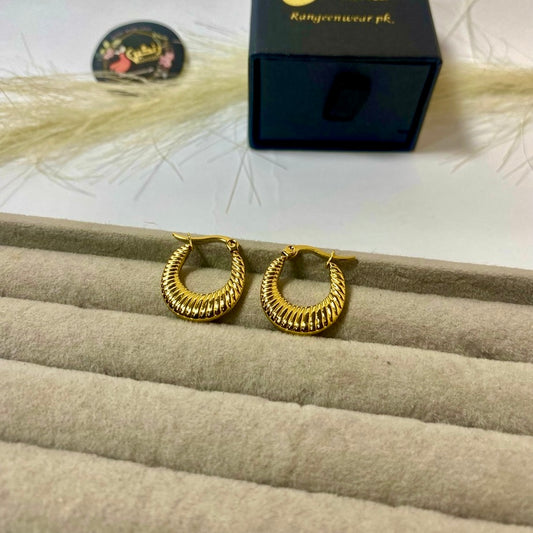 Elara Zig Earrings