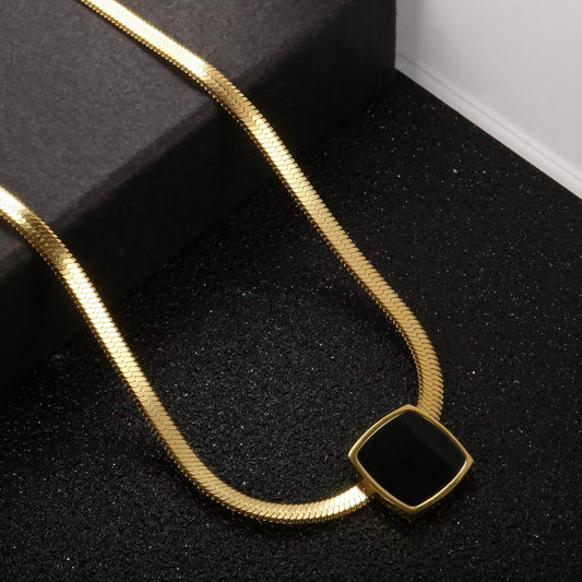 Black Snake pendant (Anti Tarnish)
