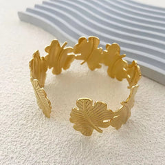 A Grade Floral Handcuff (Anti Tarnish)