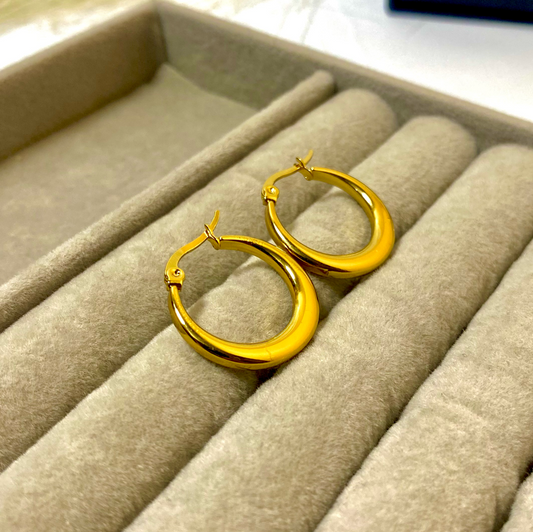 Elara Plain Earrings