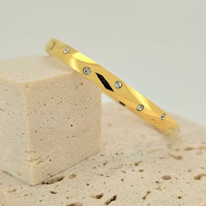 Diamond Handcuff (Anti Tarnish)