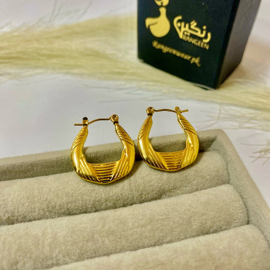 Essential Chris Hoops