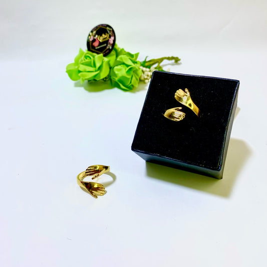 Hug Ring
