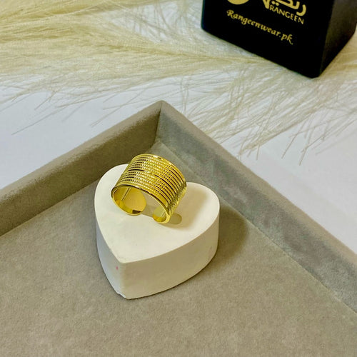 Vintage Bulky Ring  (Adjustable)