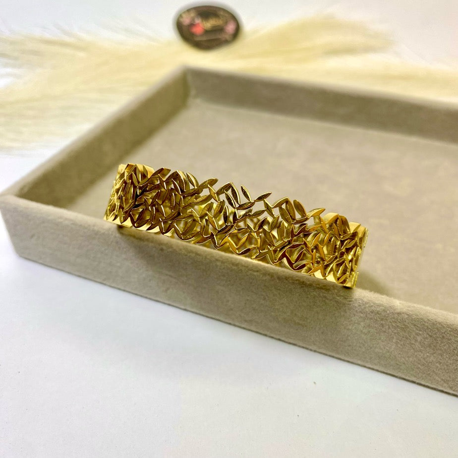 Floral Handcuff (Anti Tarnish)