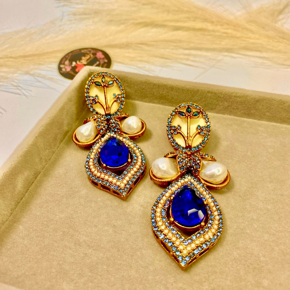 Monlight Mirage Turkish Pearl Necklace Blue