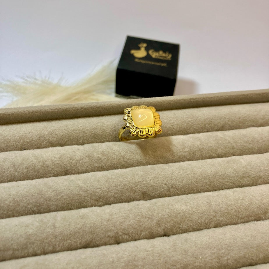 Sundust Square Ring