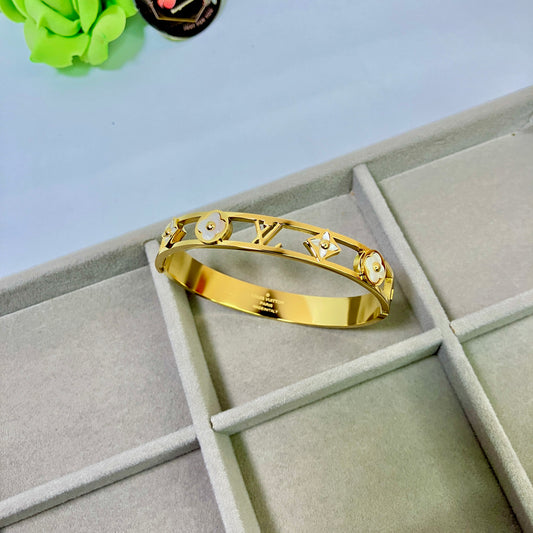 Lv Handcuff