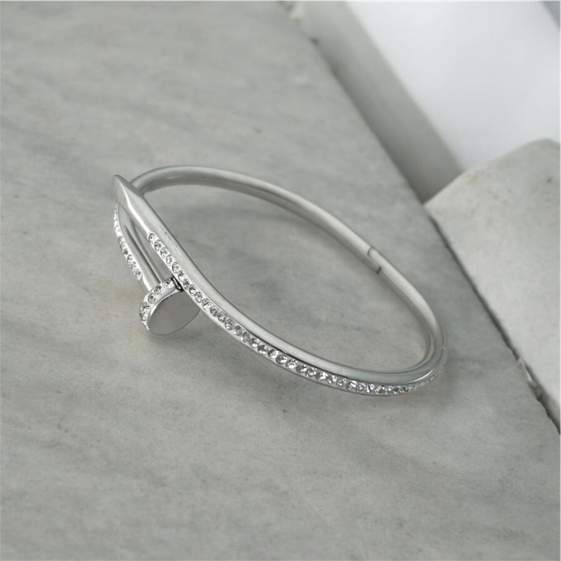Cartier Nail Zircon Handcuff (Silver)