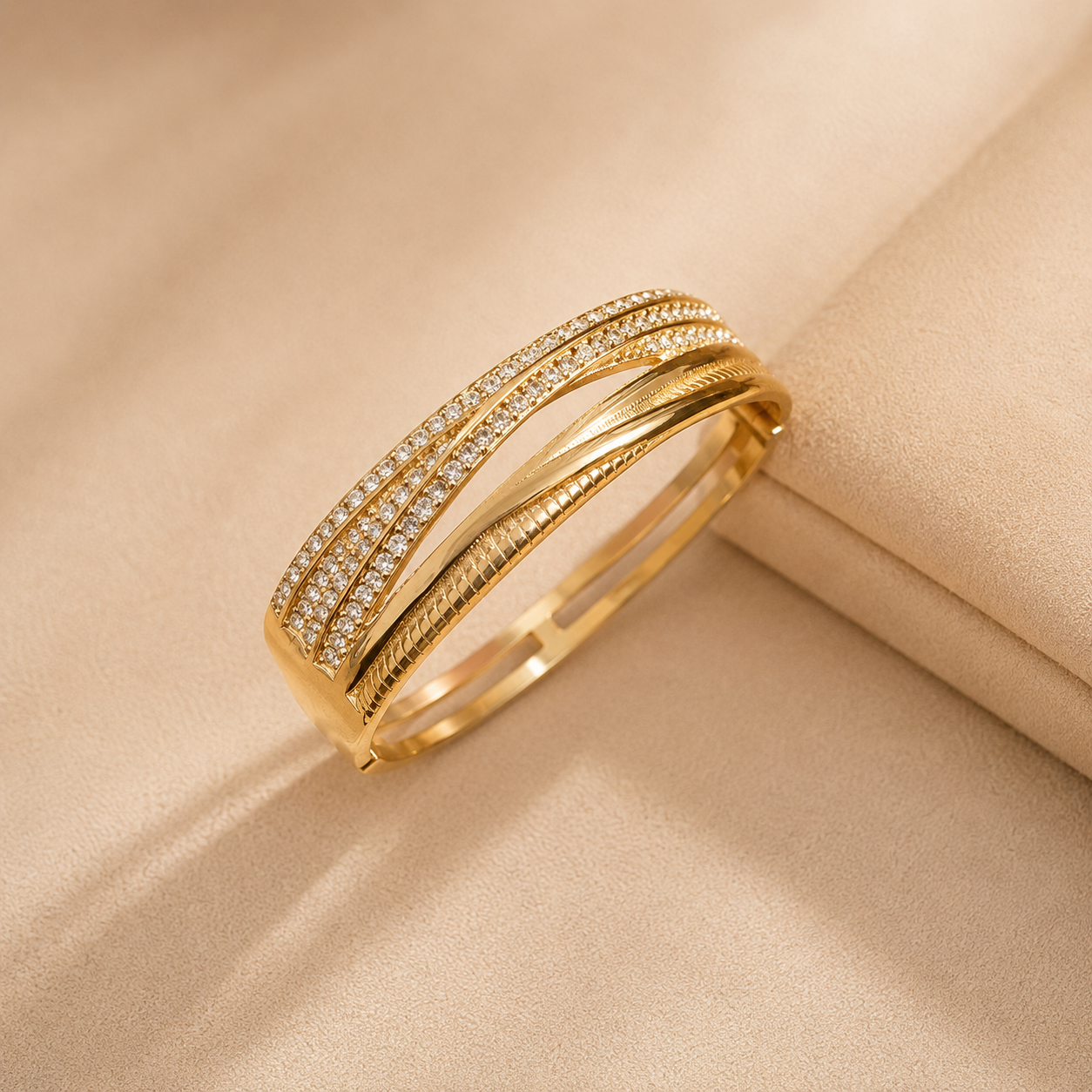 Cross Twisted Handcuff
