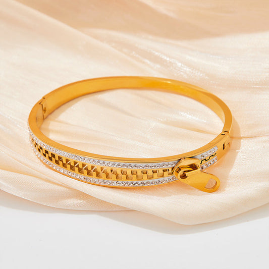 Cita Zipper Cuff