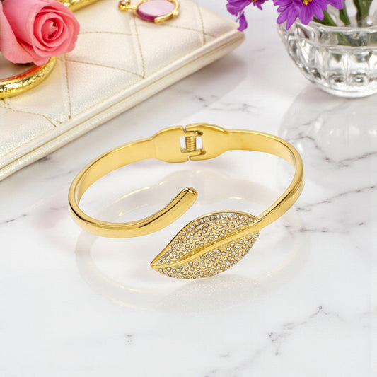 Leaf Diamentees Handcuff