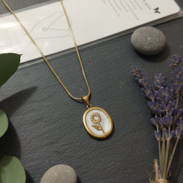 Rose Rope Chain Necklace