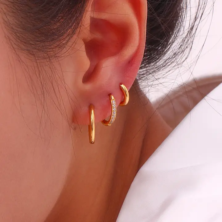 Huggie Hoops