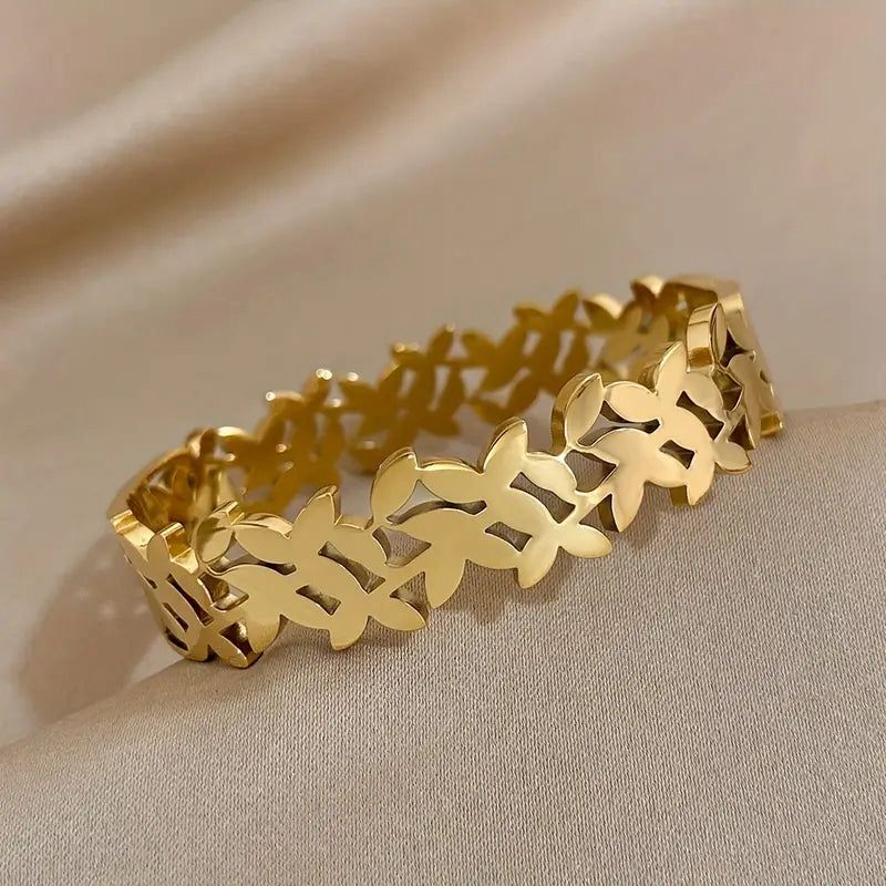 Floral Handcuff (Anti Tarnish)