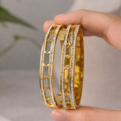 Hollow Cubic Handcuff