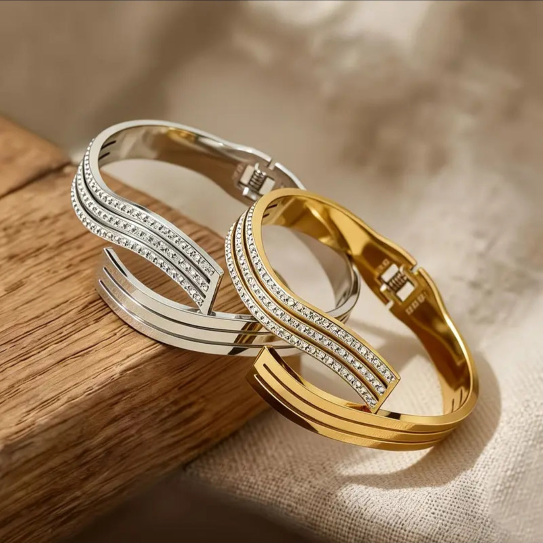 Cutwork Zircon Handcuff (Anti Tarnish)