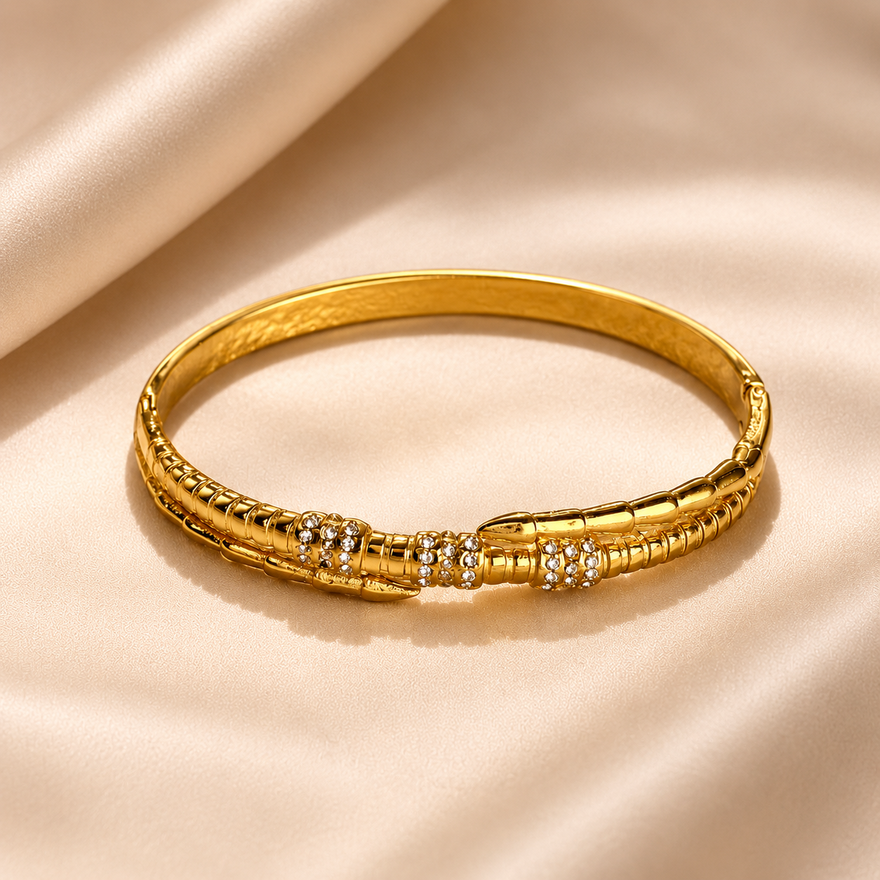 Tail Crystal Handcuff