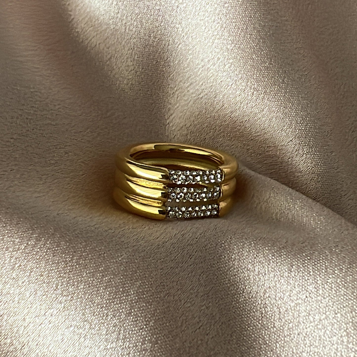 Triplet Crystal Ring