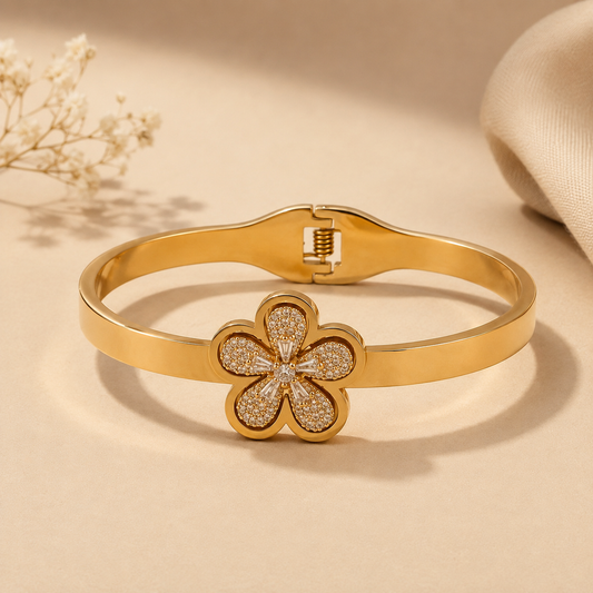 Eira Floral Handcuff