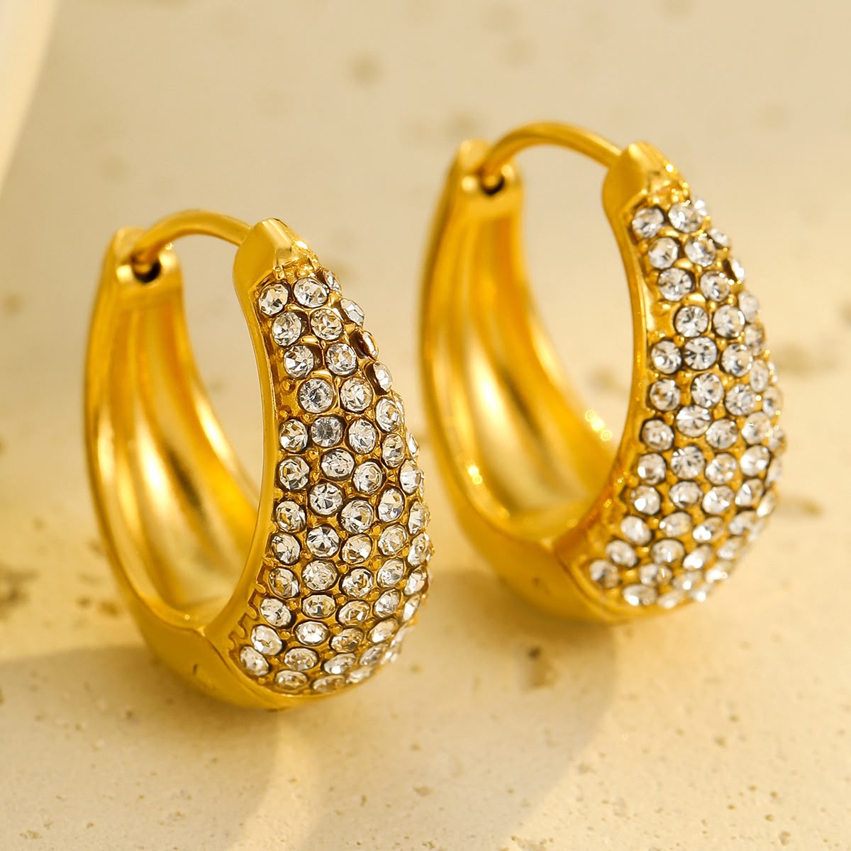 Majesty Round Earrings