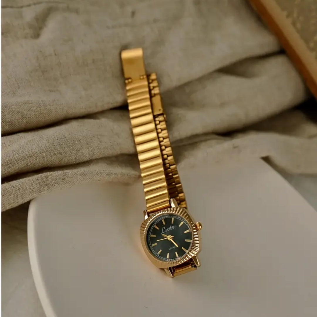 Circle Small Dial Watch