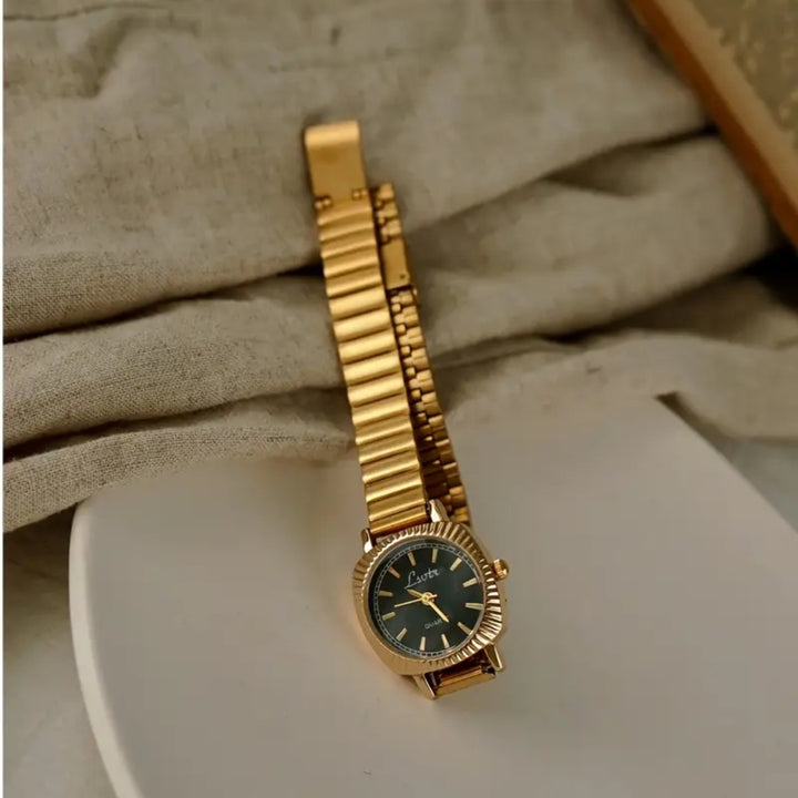 Circle Small Dial Watch